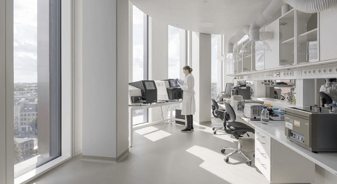 Lab interiør, Foto Adam Mørk